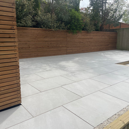 Lake Pearl White Porcelain Paving