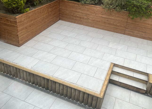 Lake Pearl White Porcelain Paving